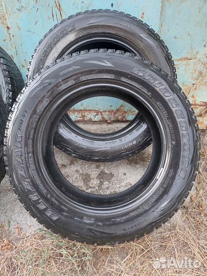 Bridgestone Blizzak DM-V1 225/65 R17 108M