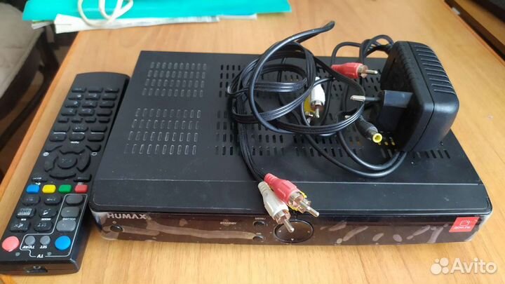 Av ресивер humax