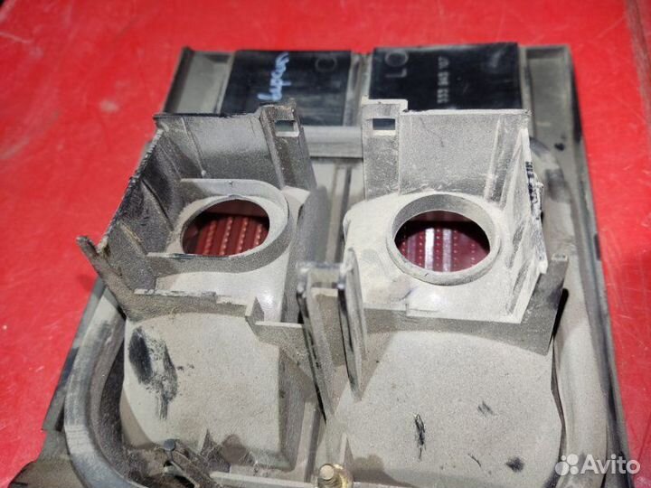 Фонарь задний левый Volkswagen Passat B3 универсал