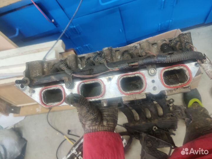 Двигатель мотор Renault Fluence k4m в разборе к4м