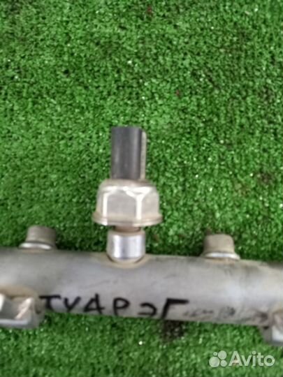 Рампа с датчиком левая Touareg 3.0tdi 2002-2010