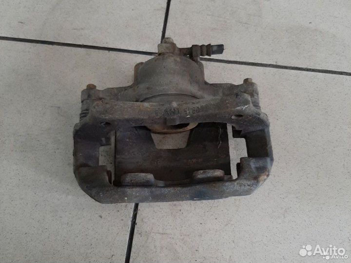 Тормозной суппорт передний правый Chevrolet Авео Т