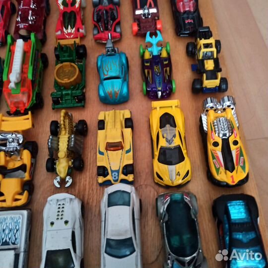 Машинки оригинал Hot Wheels