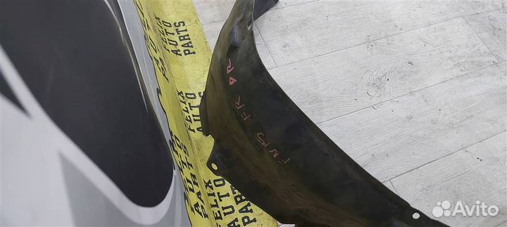 Подкрылок передний правый Nissan Pulsar (fn15) 19