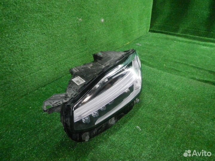 Фара левая Volvo XC90
