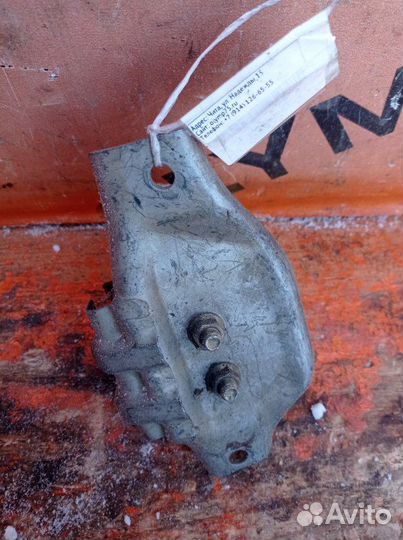 Подушка двс Subaru Forester SF5 EJ20