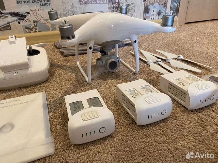 Квадрокоптер DJI Phantom 4 advanced