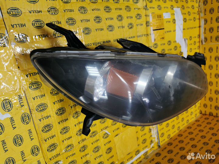 Фара Mazda3 2003 седан (1875)