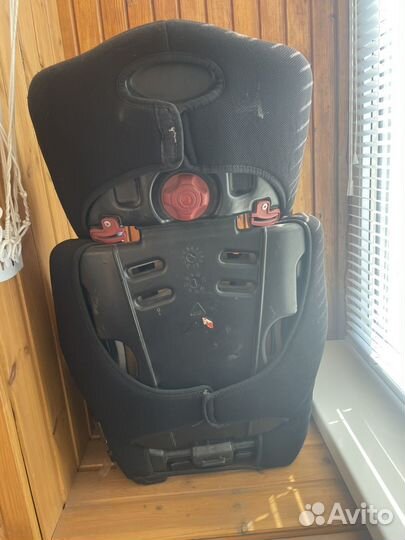 Автомобильное детское кресло
