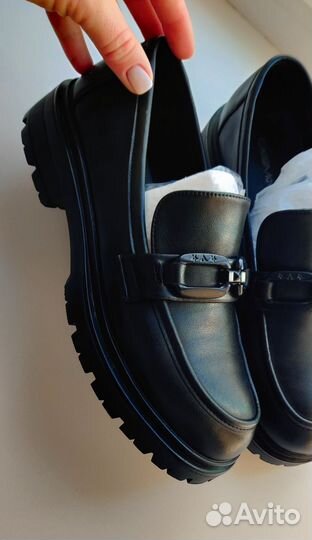 Лоферы женские