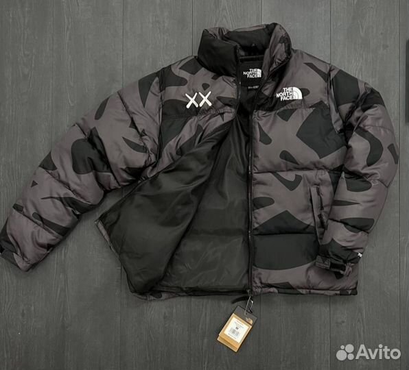 Куртка зимняя The North Face & Kaws