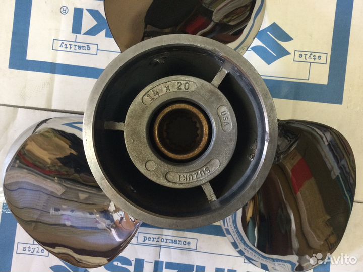 Винт Suzuki-90-140 нерж.шаг18