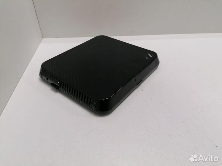 Неттоп Pegatron Celeron J1800