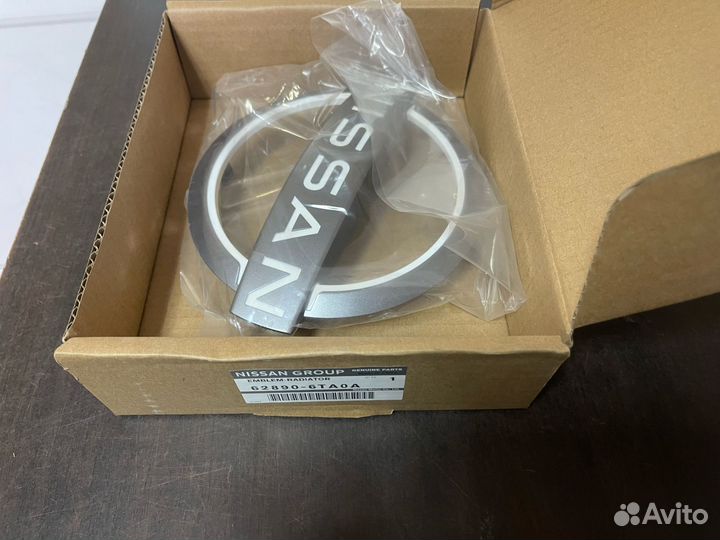 Nissan 628906TA0A логотип