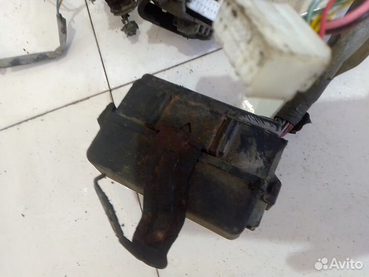 Электропроводка подкапотно-моторная