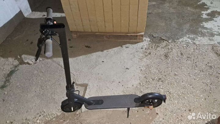 Электро самокат xiaomi 365 pro