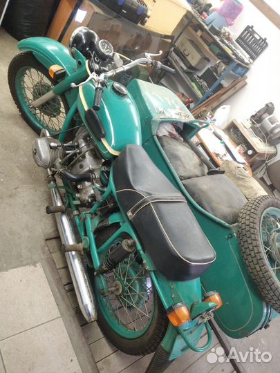 Ретро мотоцикл