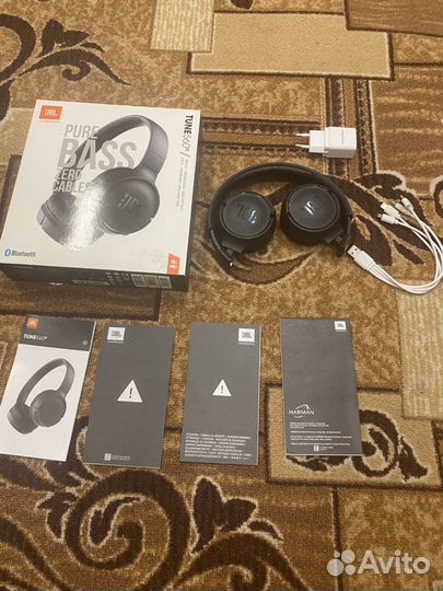 Беспроводные наушники JBL 560 BT