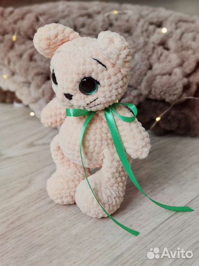 Плюшевый котёнок