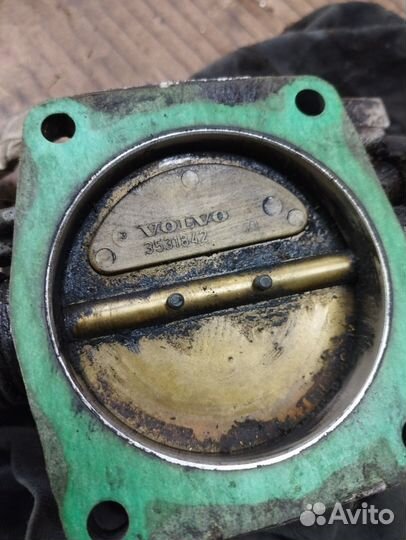 Дроссельная заслонка Volvo 850 Вольво