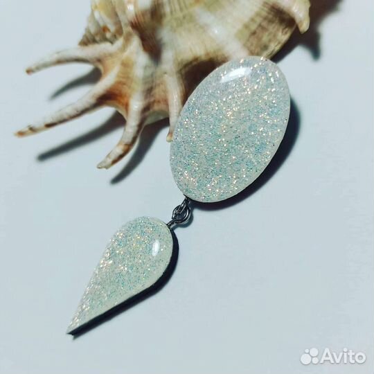 Брошь ручной работы