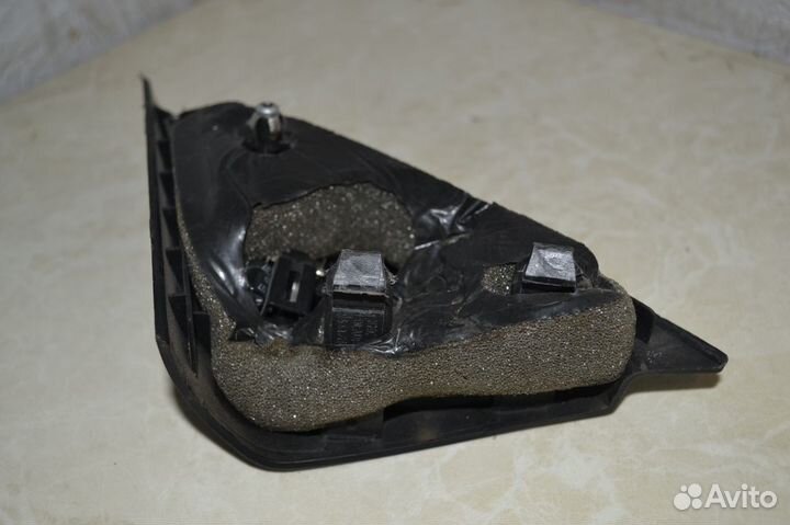 Пищалка двери передняя правая Kia Ceed (ED)