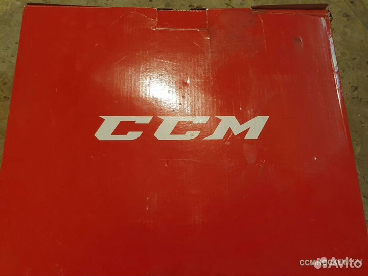 Хоккейные коньки ccm
