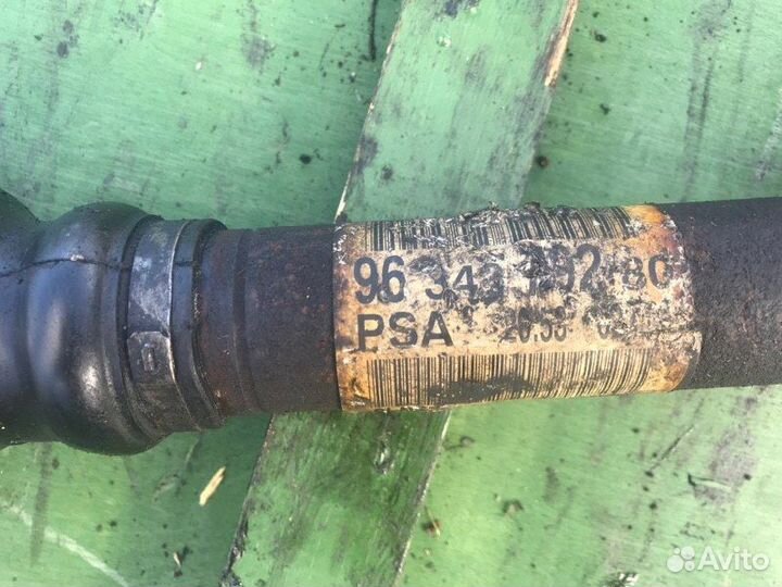 Полуось (привод) передний левый Peugeot 206