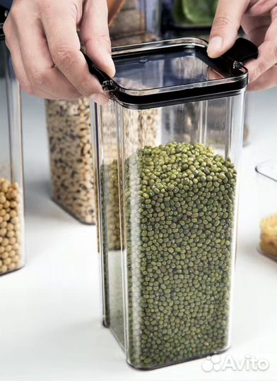 Емкость для хранения сыпучих продуктов