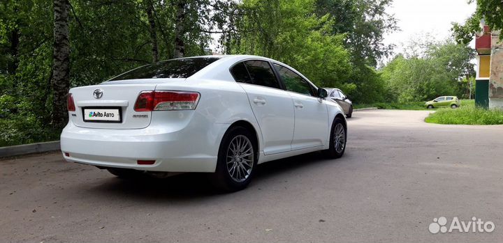 Toyota Avensis 1.8 МТ, 2011, 220 000 км