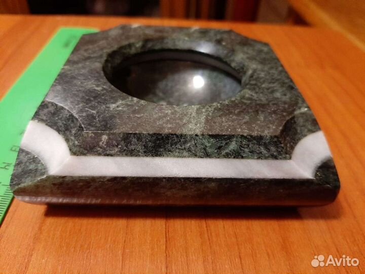 Пепельница, офиокальцит