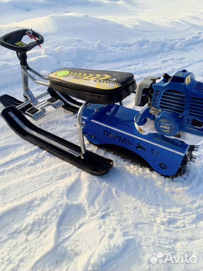 Детский снегокат с мотором