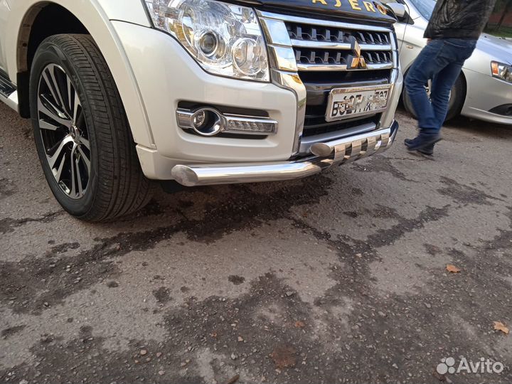 Mitsubishi Pajero 4 2015 Защита переднего бампера