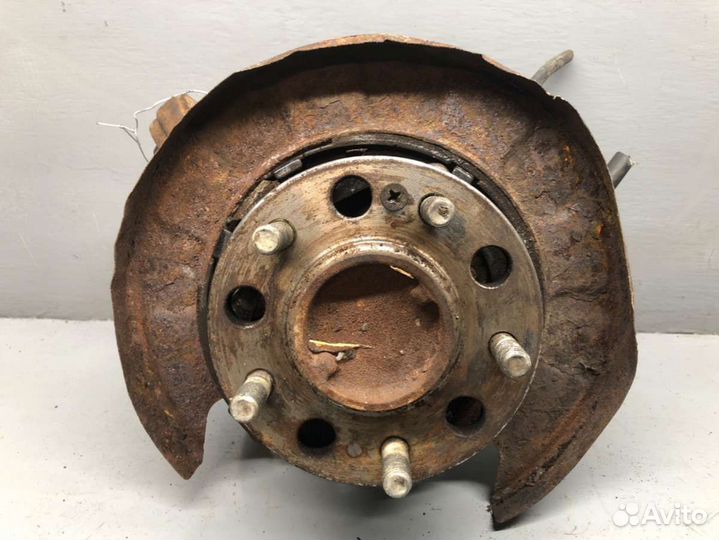 Кулак задний правый Kia Magentis MG 2007