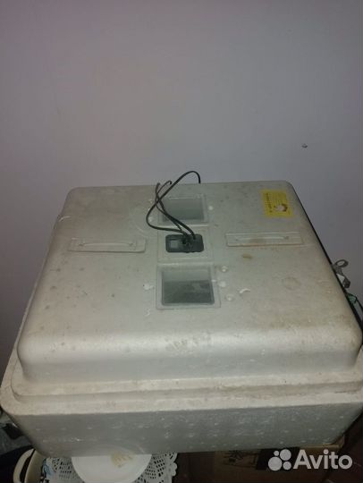 Инкубатор для яиц автоматический