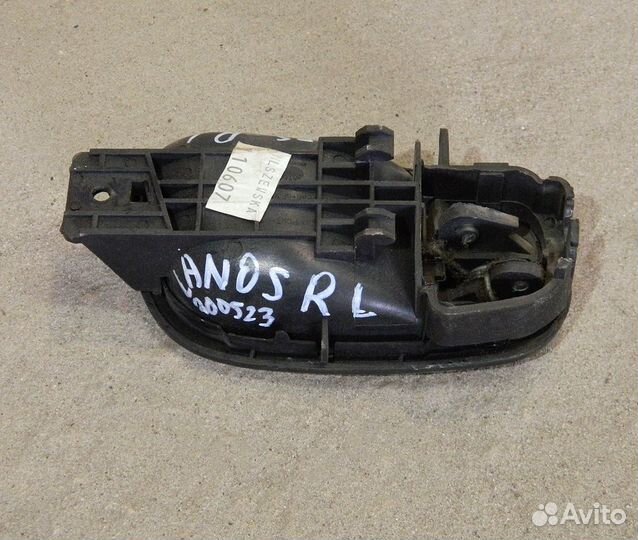 Ручка двери зад. левой внутренняя Chevrolet Lanos