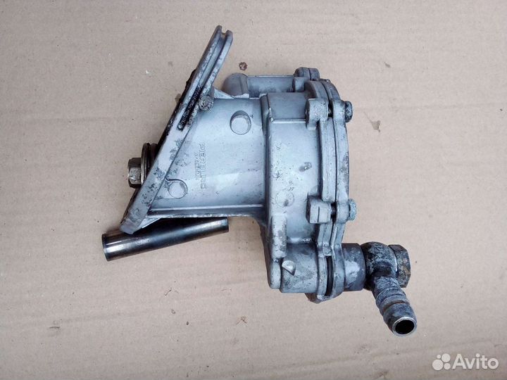 Вакуумный насос VW Т4-2.5-2.4 диз