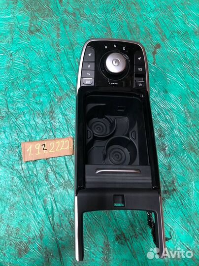 Центральная консоль Kia Niro 2020