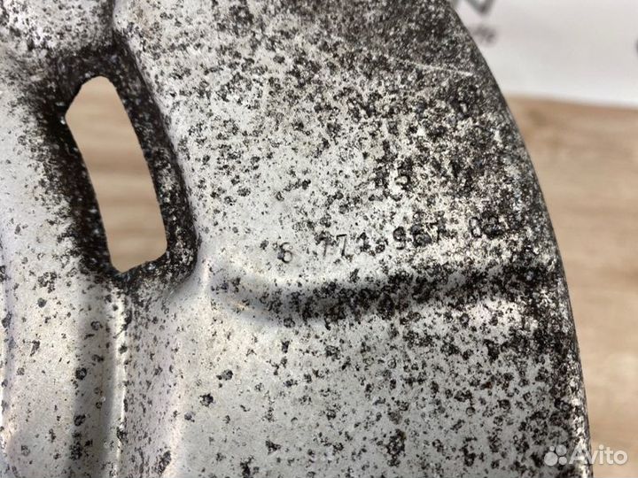 Пыльник тормозного диска задний Bmw X5 Рест E70