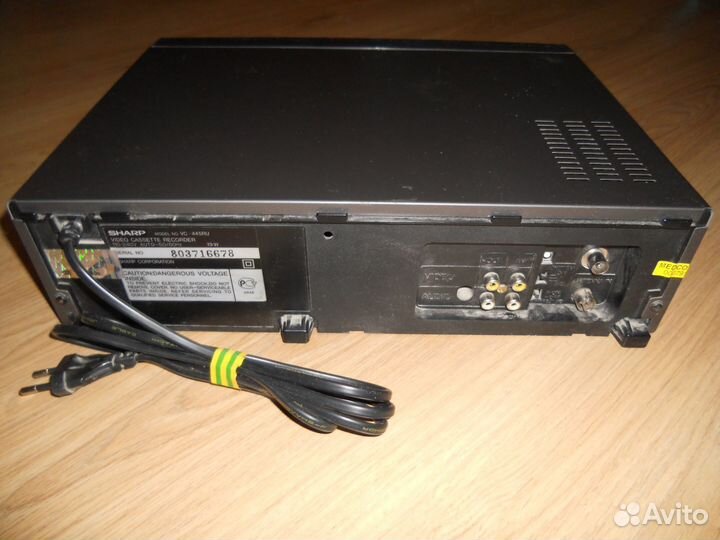 Видеомагнитофон Sharp VC-445RU