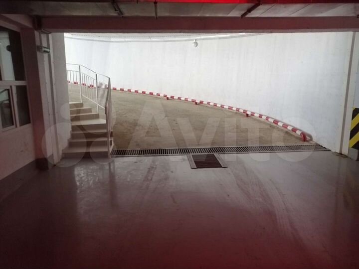 Машиноместо, 16 м²