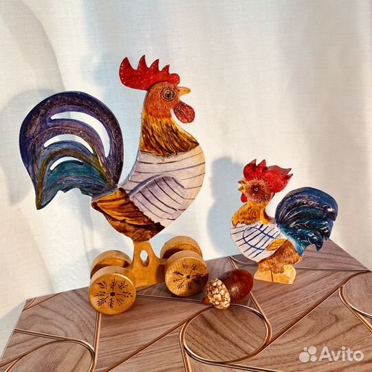 Петух деревянный. Роспись