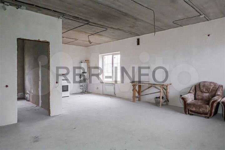 Дом 214,9 м² на участке 5,2 сот.