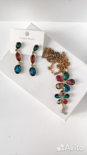 Серьги висячие с камнями бижутерия под золото