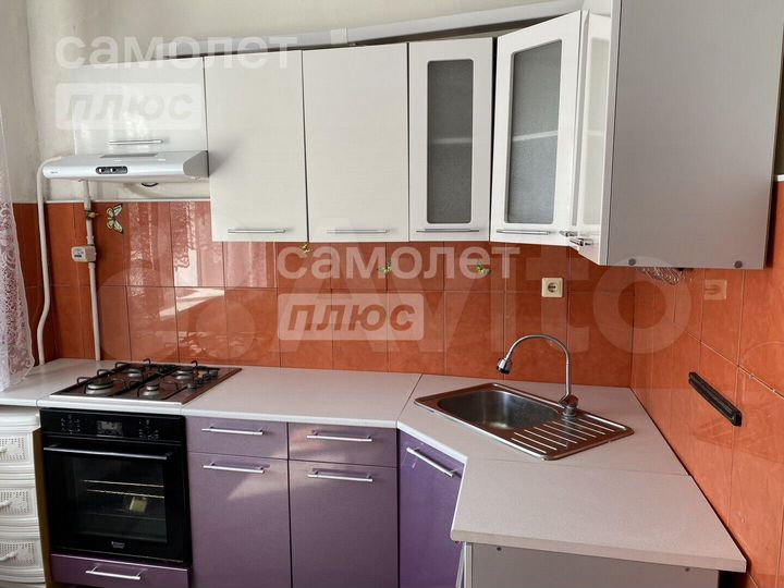 2-к. квартира, 50 м², 5/5 эт.