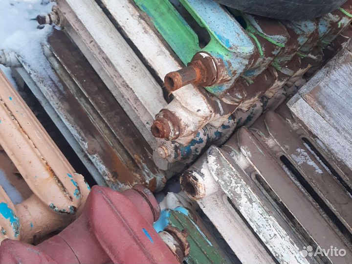 Батарея чугунная