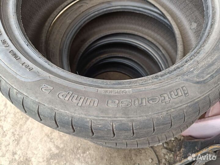 Sava Intensa UHP 2 215/50 R17 95Y