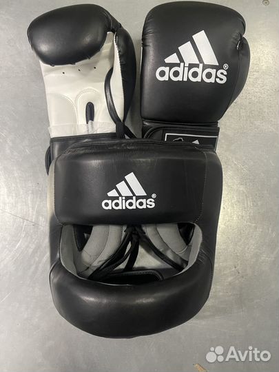 Боксерский комплект (щитки, перчатки, шлем)