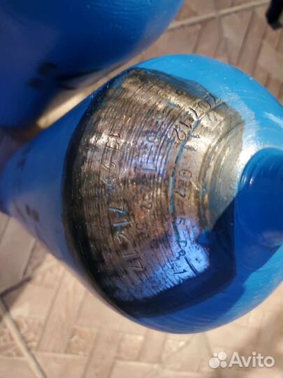 2 Кислородных балона с редуктором для ингаляции