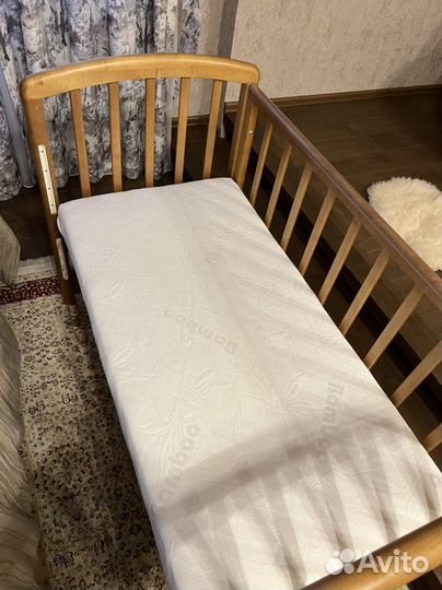 Детская кроватка